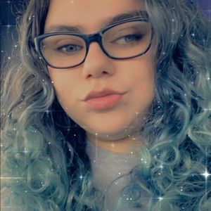 Meet your Posher, Angelica